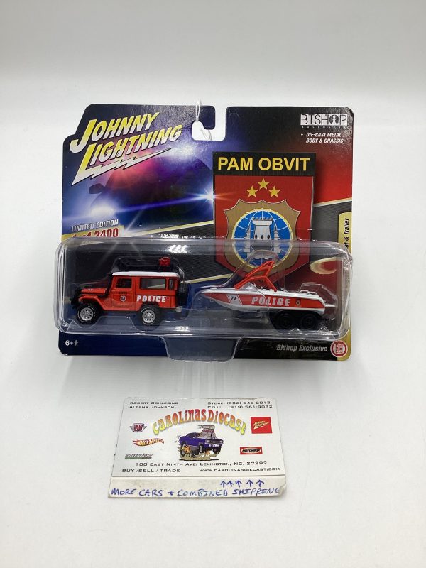 Johnny Lightning Bishop Exclusive Pam Obvit 1980 Toyota Land Cruiser w  Boat & Trailer For Sale